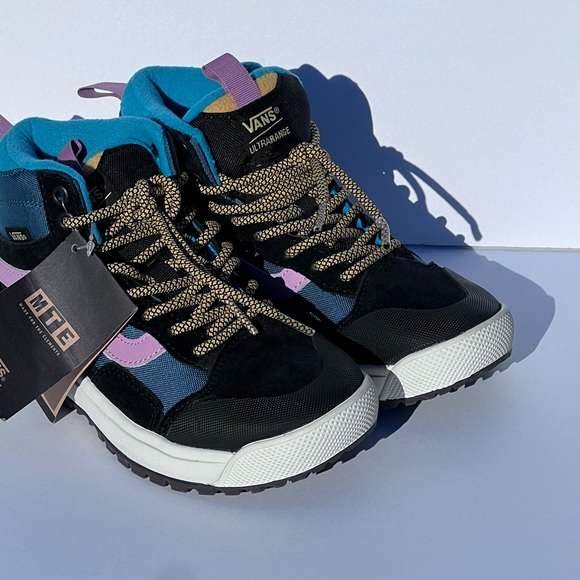 Vans Ultrarange Tennis Shoes - Picture 6 of 13